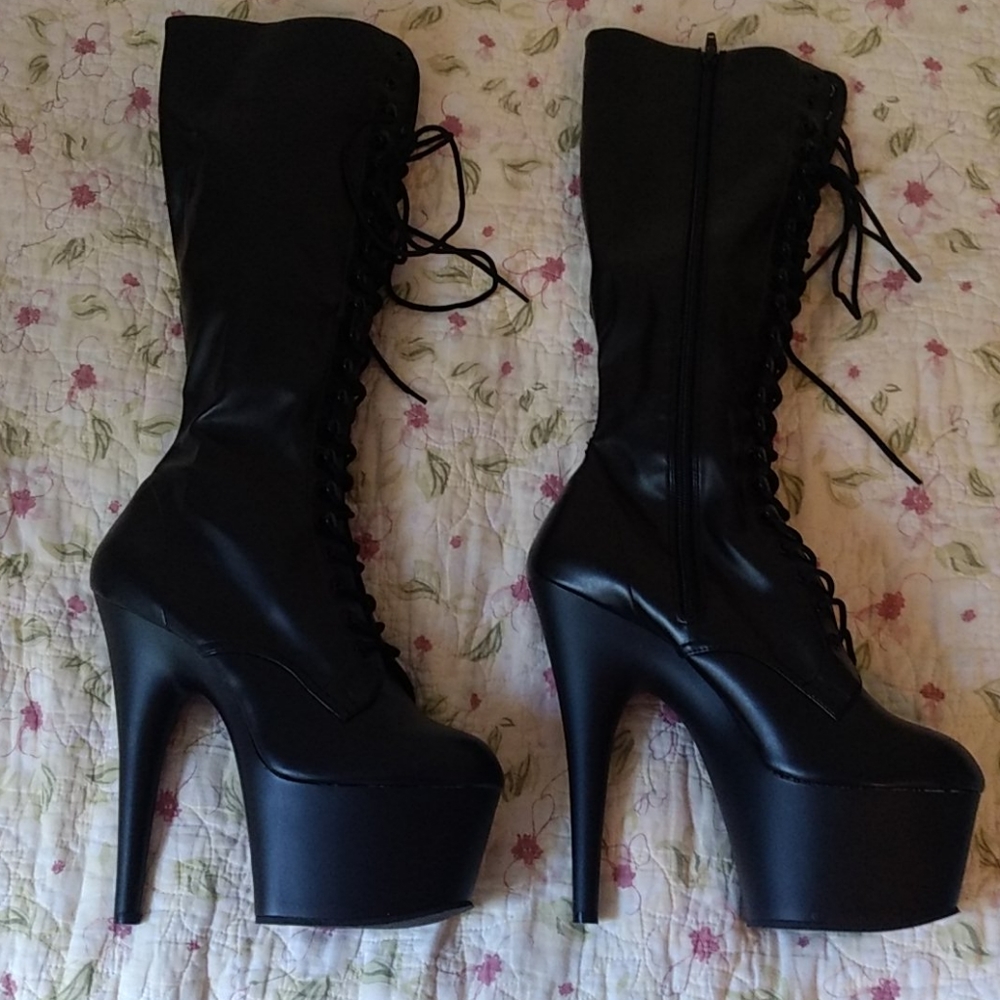 Black, platform, 6" heeled, tie up, side zip boots